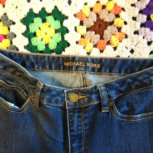 Michael Kors Women's Blue Jeans. - Picture 3 of 7
